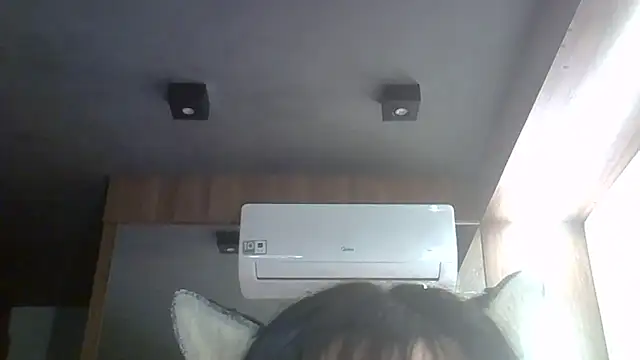 SkinnyKittenのライブXXXチャット