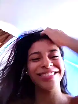 carlotta77 লাইভ XXX চ্যাট