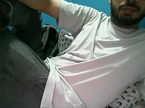 Precumboner: απευθείας συνομιλία ΧΧΧ