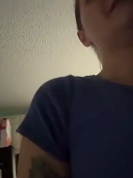 lolabunny9 即時 XXX 聊天