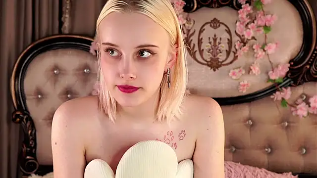 KirstinMcgeady Chat XXX live