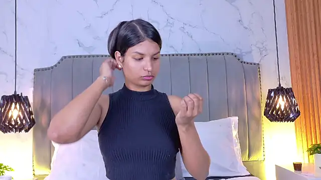 AnnaLoren_ লাইভ XXX চ্যাট