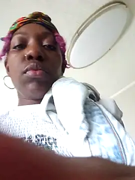 oliviaprettypussy Show in webcam