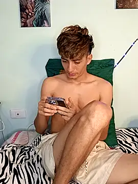 دردشة Andy_Kein الجنسية المباشرة