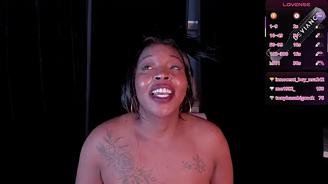 Charlotte__Brown_ Chat XXX in diretta