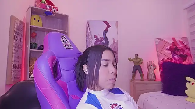 madelyn_rose_'s Live XXX Chat