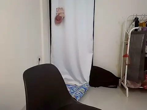 دردشة MakeMeCumAhh الجنسية المباشرة