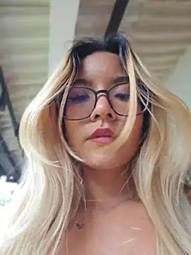 Pretty_roxxyy – Live XXX-chat