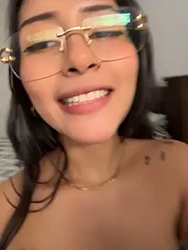 CatadeLuca Adlı Modelin Canlı XXX Sohbeti