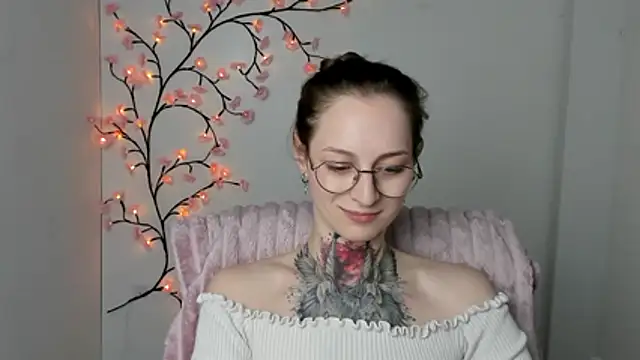 Esmi_Winter Adlı Modelin Canlı XXX Sohbeti