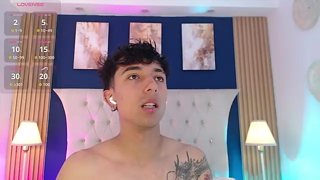 Онлайн чат XXX Aiden_Rivers_