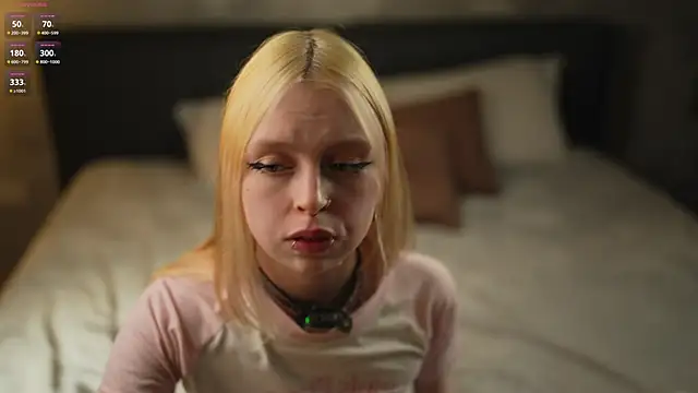 ElvenCat's Live XXX Chat