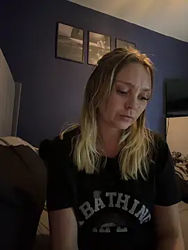 Sky25xのライブXXXチャット