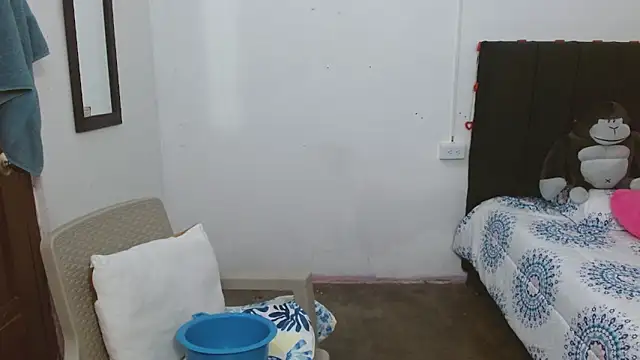 Thalian 现场XXX聊天