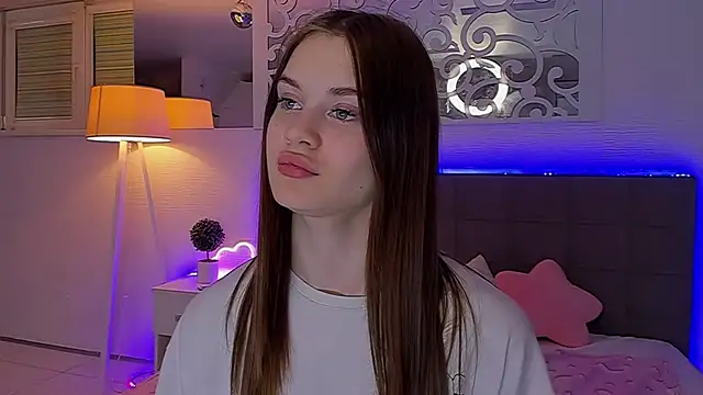 LuisaClover 라이브 XXX 채팅