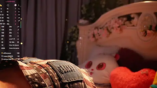 EdlinAlliston Chat XXX in diretta