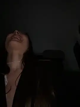 ICrazyOneIRL Chat XXX in diretta