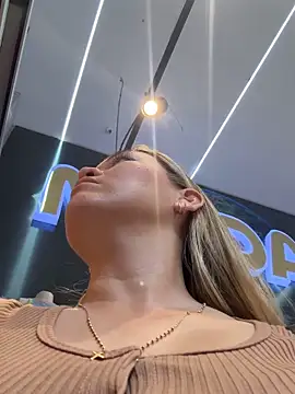 Danielavegax লাইভ XXX চ্যাট