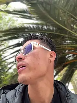 แชท XXX สดของ TavoHot_