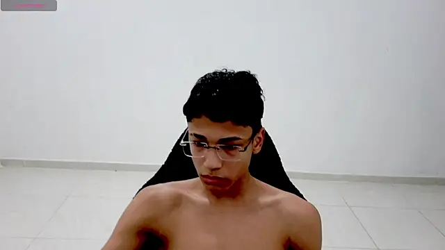 Im_david02's Live XXX Chat