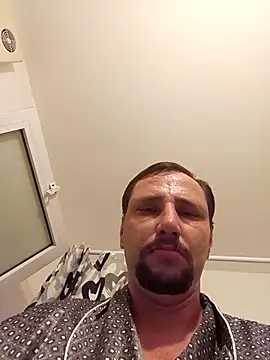 Miki20677's Live XXX Chat