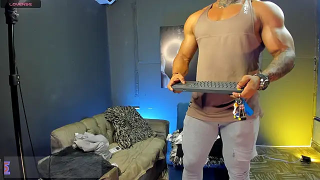 bradley_smith's Live XXX Chat