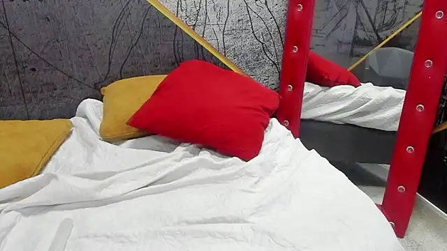 Gury_tattoo: απευθείας συνομιλία ΧΧΧ