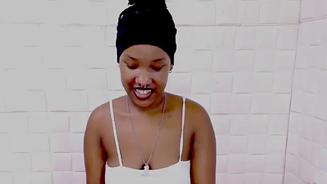 EroticSexyPrada's Webcam Show