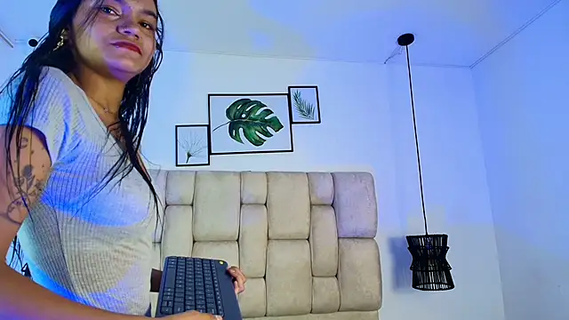 Chatroom XXX en direct de Cinthiabaker