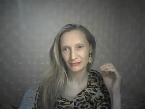 Chatroom XXX en direct de LunaBelle8