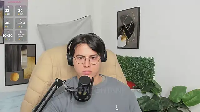 Thom_Ohtani Adlı Modelin Canlı XXX Sohbeti