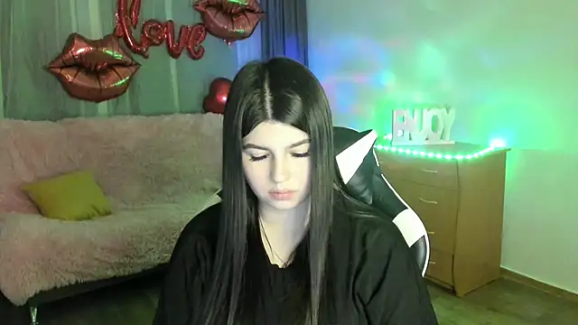 KisaModel élő XXX-chatje