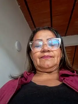 Živý XXX chat Vickyfox_