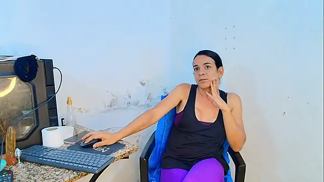 Oh_Tique Webcam show