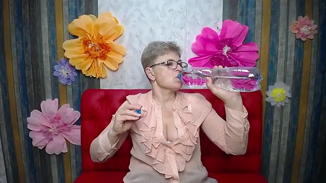 Sembang XXX Secara Langsung EmiliaGree