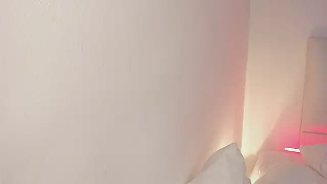 Hannahx__のライブXXXチャット