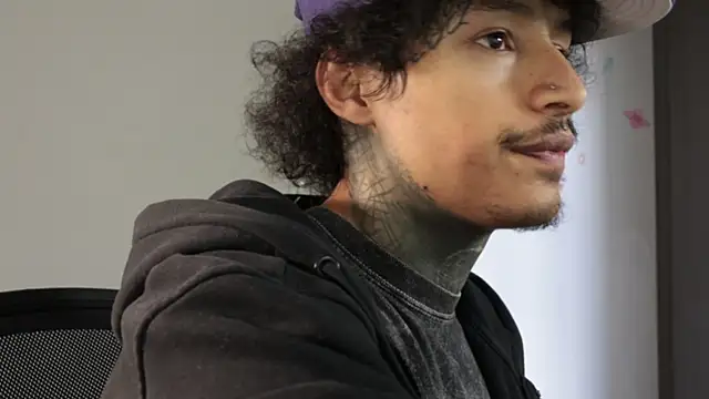 trieone Live XXX-Chat