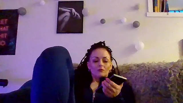 Živý XXX chat shyhornymommy