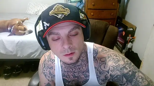 Pertunjukan Kamera Web DADDY_KANE8---