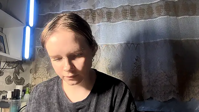 KrystenHoye live XXX chat