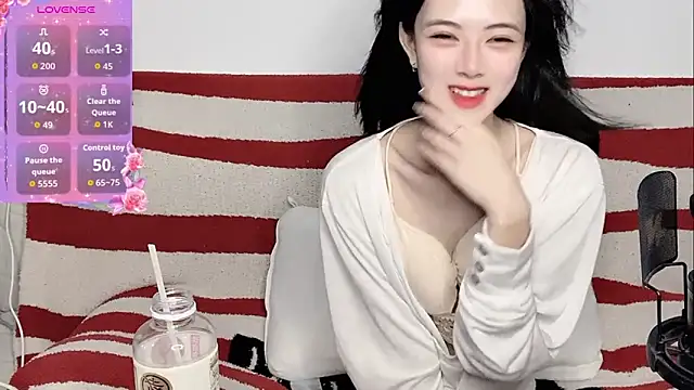 Nuomio 现场XXX聊天