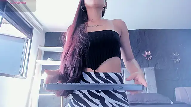 CarolineFyre লাইভ XXX চ্যাট