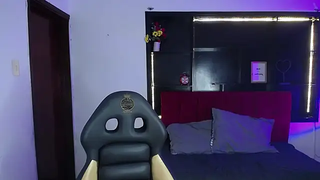 _Charlotte_Collins_ Chat XXX in diretta