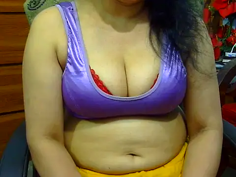 Chat XXX ao vivo de Horny_Doll24