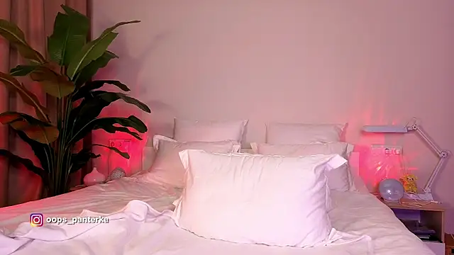 Вебкам-шоу AmyLeeplay