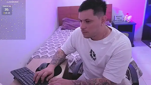 ryden_01 Webcam Show