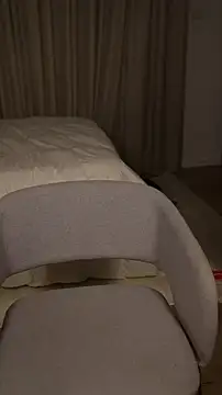 عرض كام juliakhaleesii