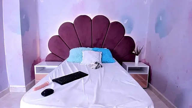 Chat XXX en directo de AMY_BIGTITS