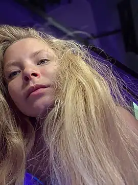 AnastasiaAniess' Live XXX Chat