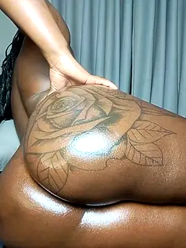 Chat XXX ao vivo de Hugemassivebootie